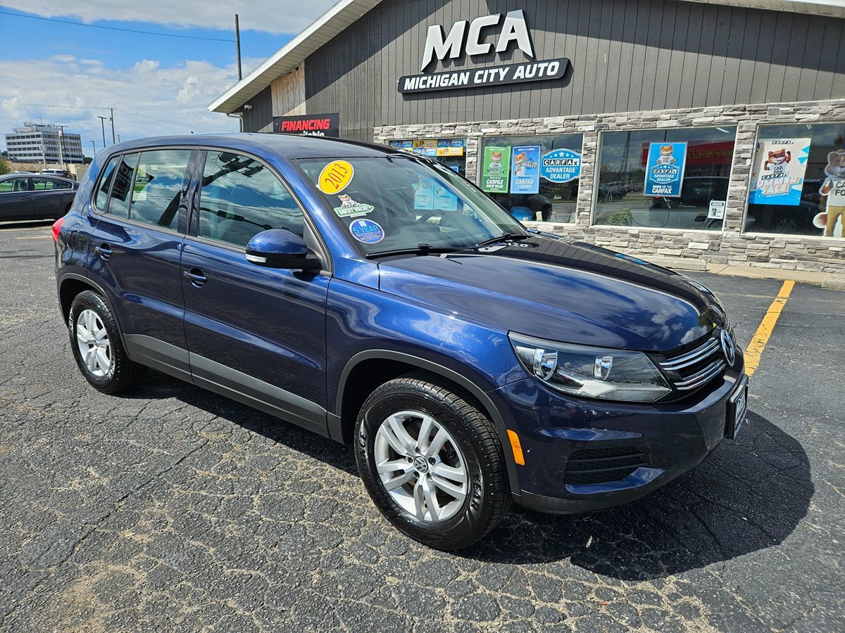 2013 Volkswagen Tiguan S photo 2