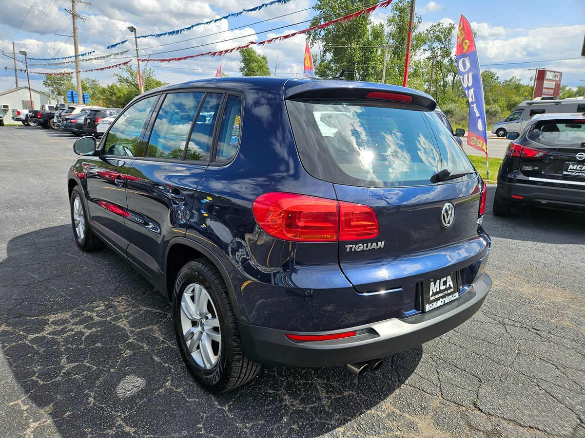 2013 Volkswagen Tiguan S photo 10