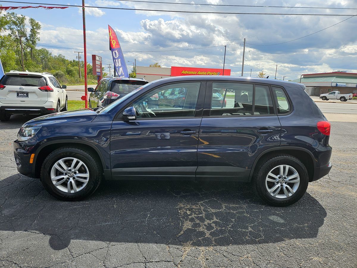 2013 Volkswagen Tiguan S photo 12