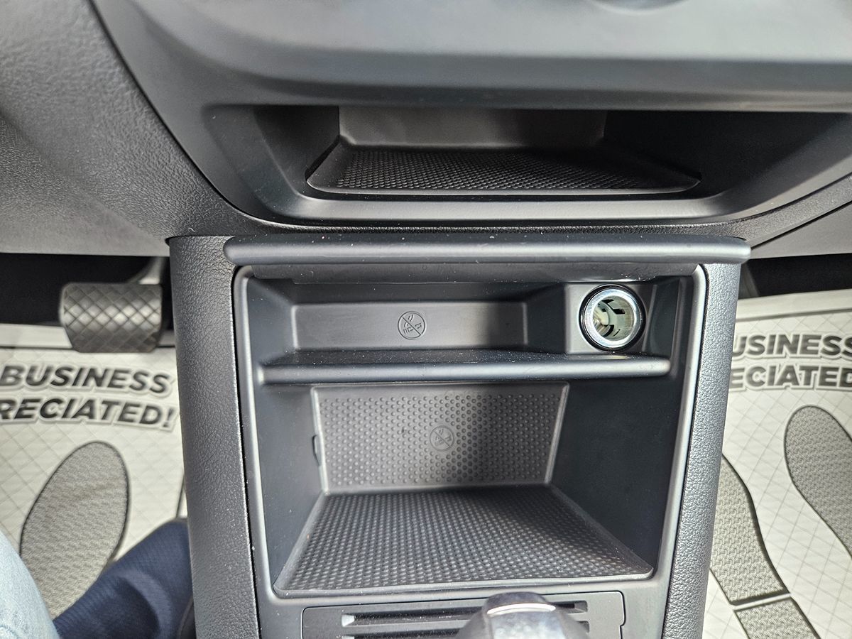 2013 Volkswagen Tiguan S photo 29