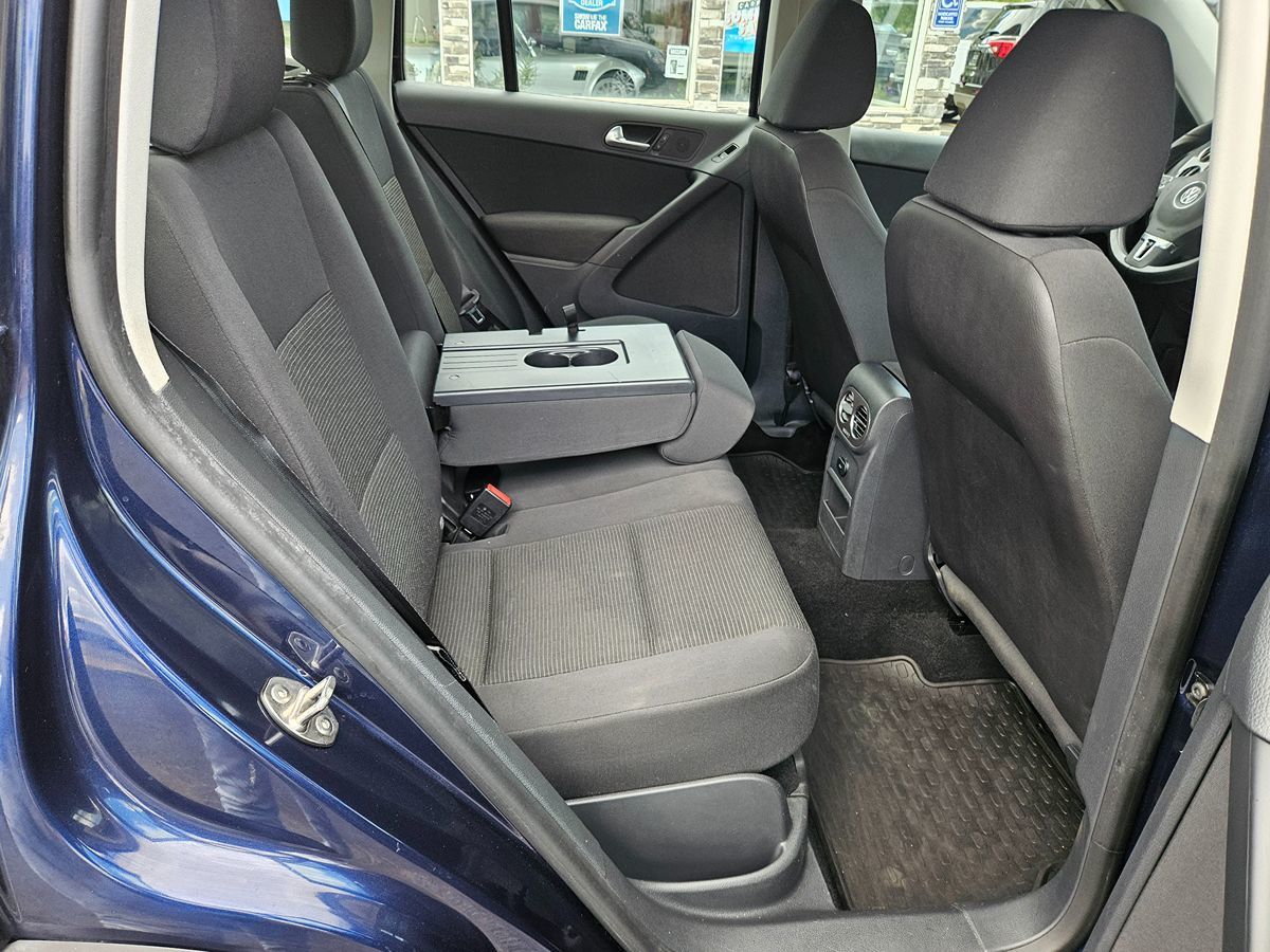 2013 Volkswagen Tiguan S photo 42