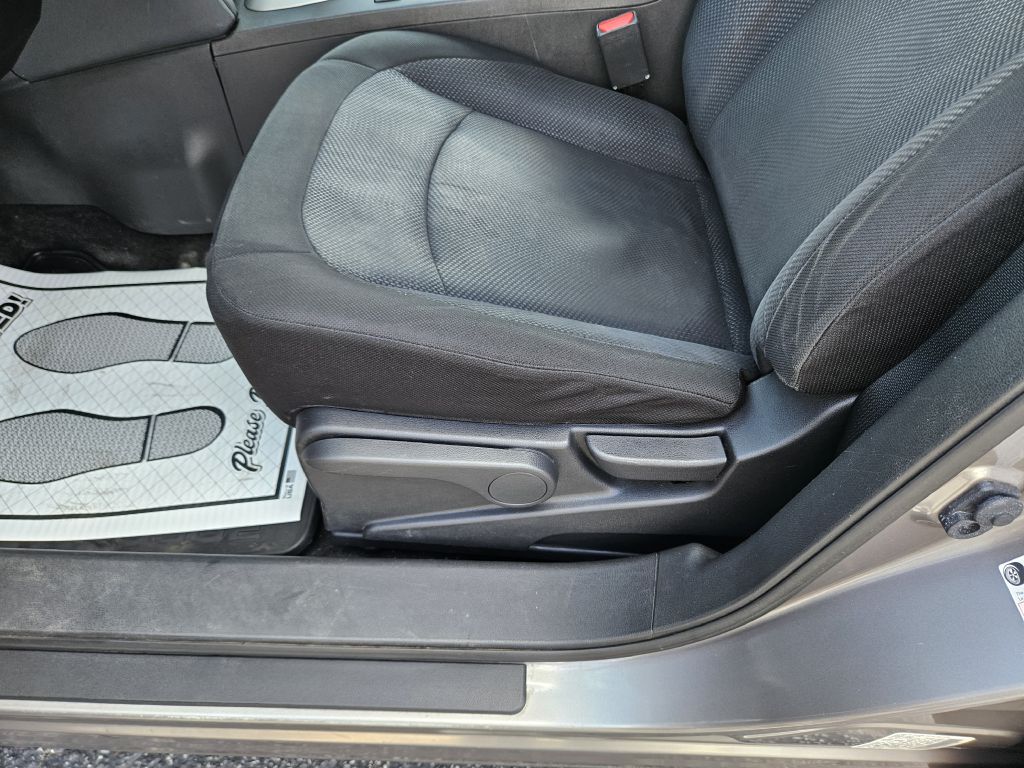 2015 Nissan Rogue Select S photo 20