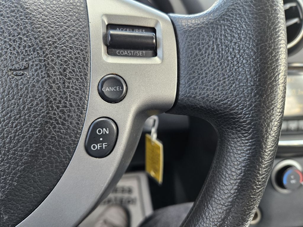 2015 Nissan Rogue Select S photo 28