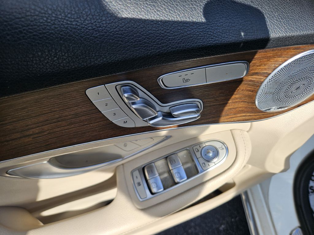 2021 Mercedes Benz C 300 4MATIC Sedan photo 21