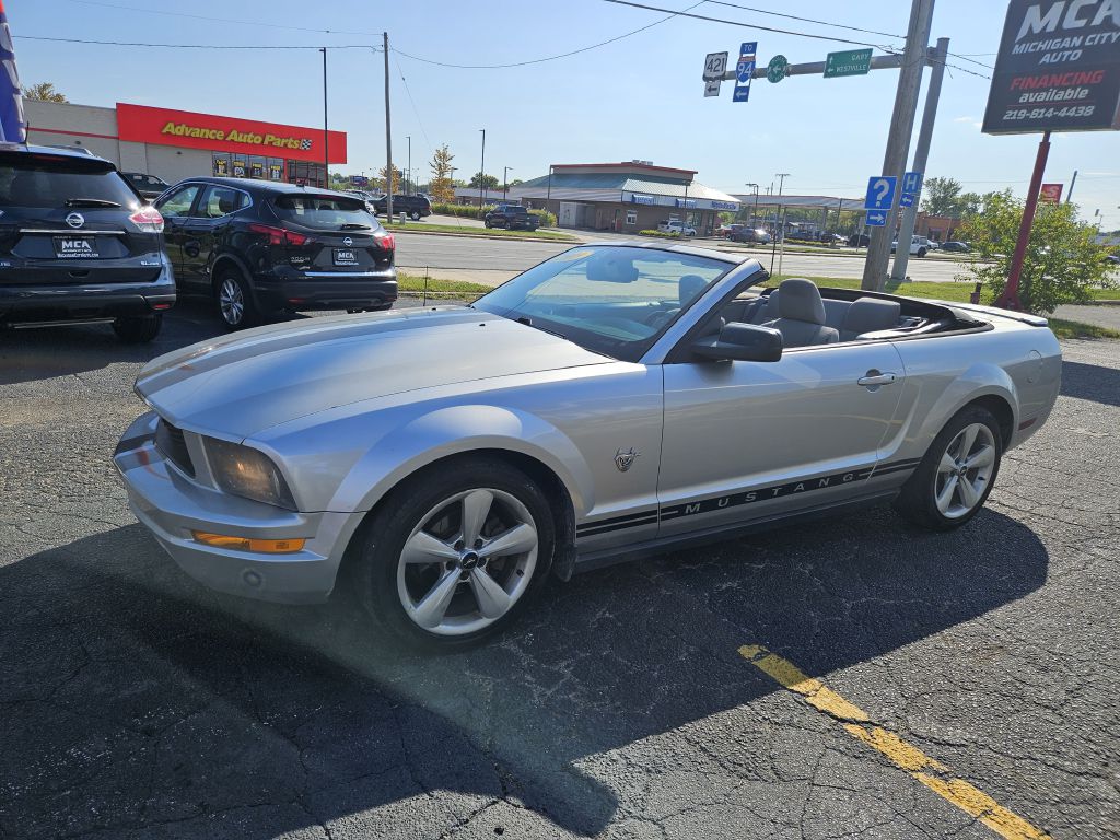 2009 Ford Mustang photo 12