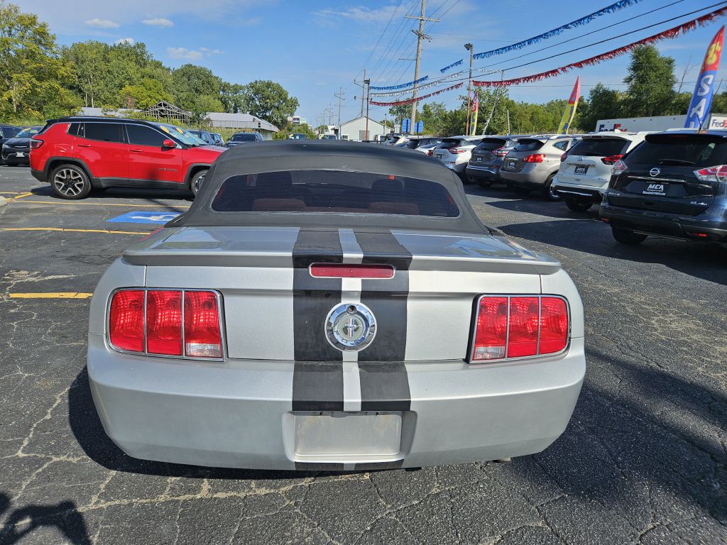 2009 Ford Mustang photo 22