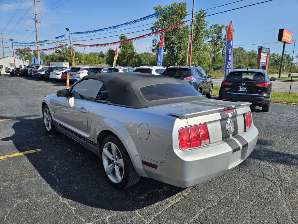 2009 Ford Mustang photo 23