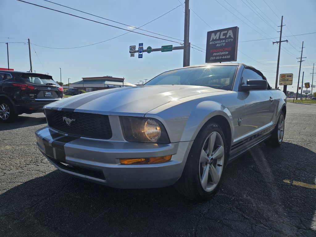 2009 Ford Mustang photo 28