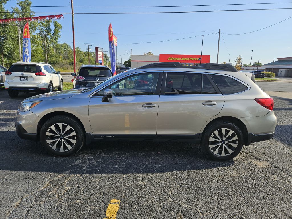 2016 Subaru Outback 2.5i Limited photo 12