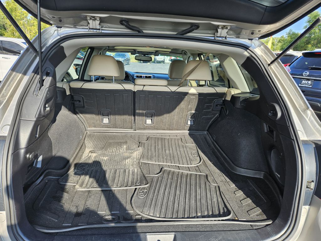 2016 Subaru Outback 2.5i Limited photo 42