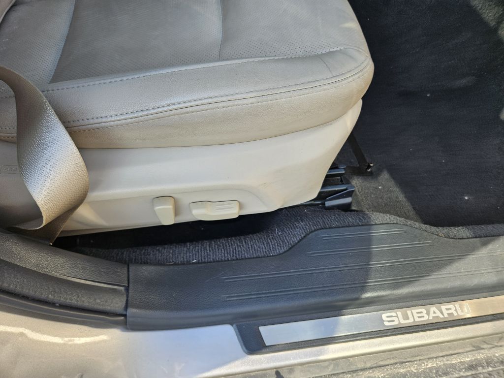 2016 Subaru Outback 2.5i Limited photo 45