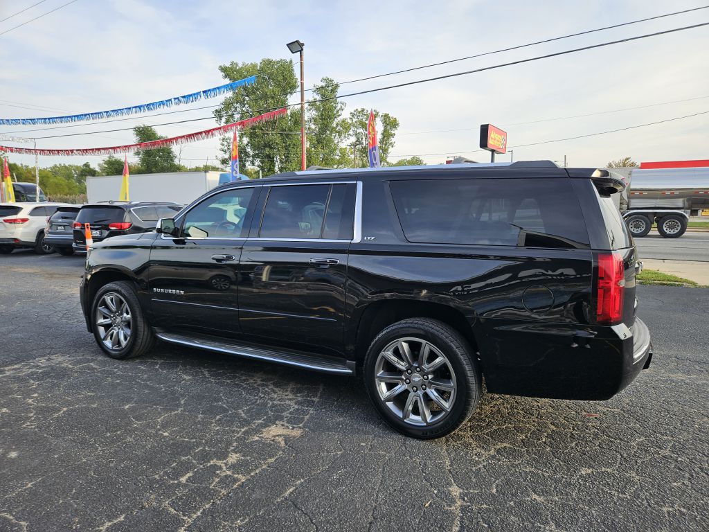 2015 Chevrolet Suburban LTZ photo 10