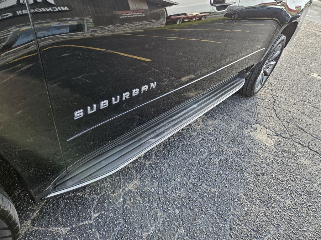 2015 Chevrolet Suburban LTZ photo 18