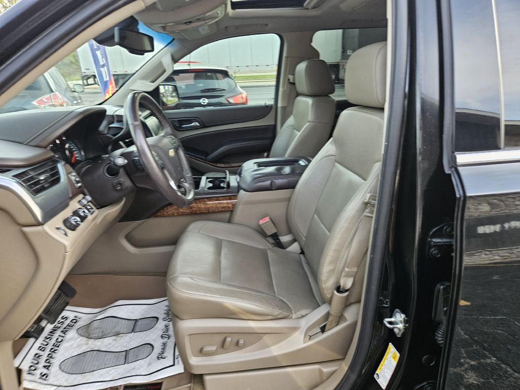 2015 Chevrolet Suburban LTZ photo 23