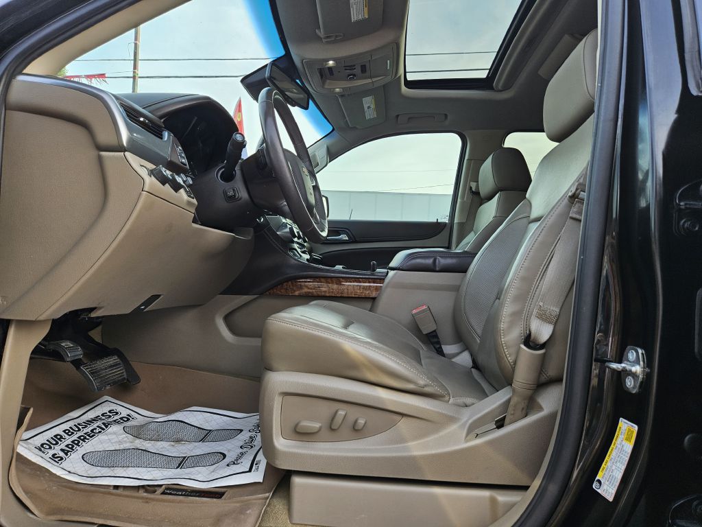 2015 Chevrolet Suburban LTZ photo 24