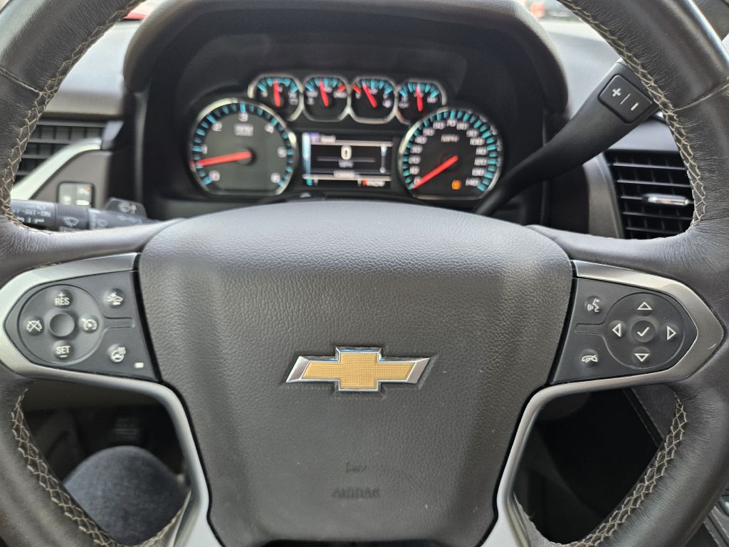 2015 Chevrolet Suburban LTZ photo 28