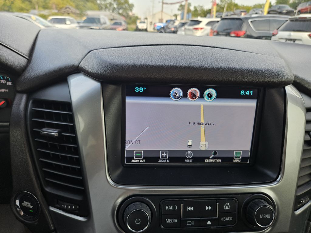 2015 Chevrolet Suburban LTZ photo 32