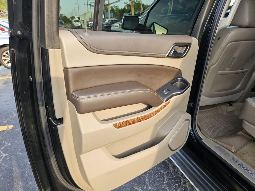 2015 Chevrolet Suburban LTZ photo 40
