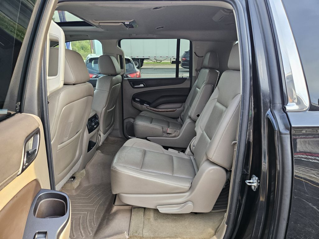 2015 Chevrolet Suburban LTZ photo 41