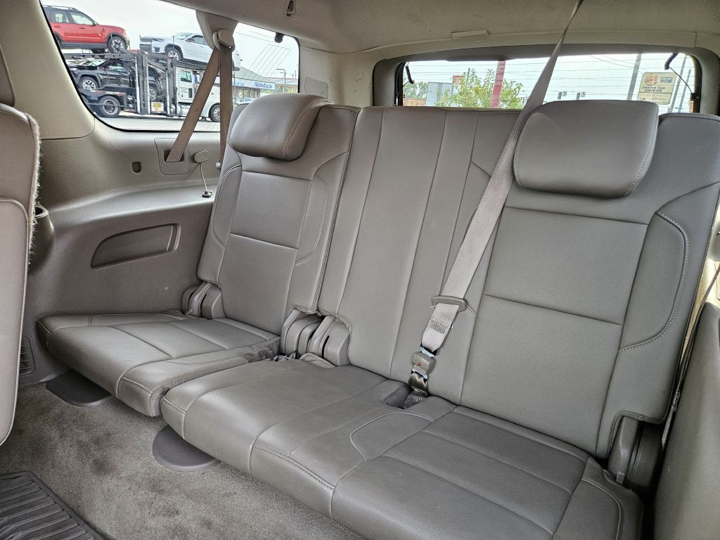 2015 Chevrolet Suburban LTZ photo 44