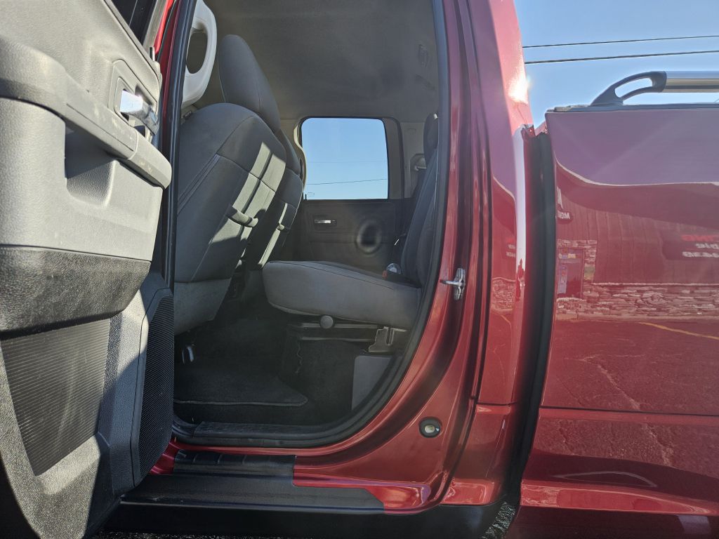 2014 Ram 1500 Big Horn photo 37