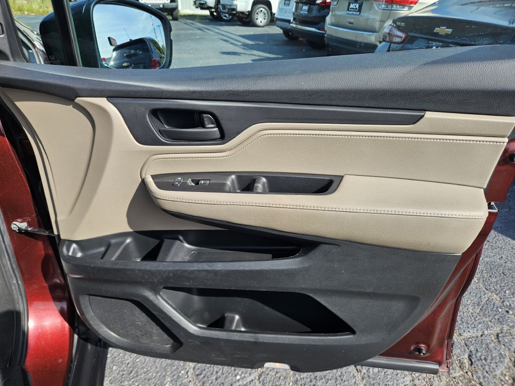 2019 Honda Odyssey EX photo 43