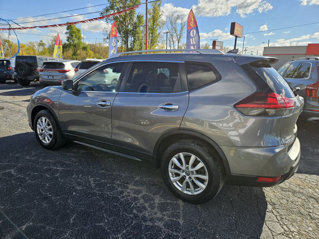 2020 Nissan Rogue SV - Photo 11