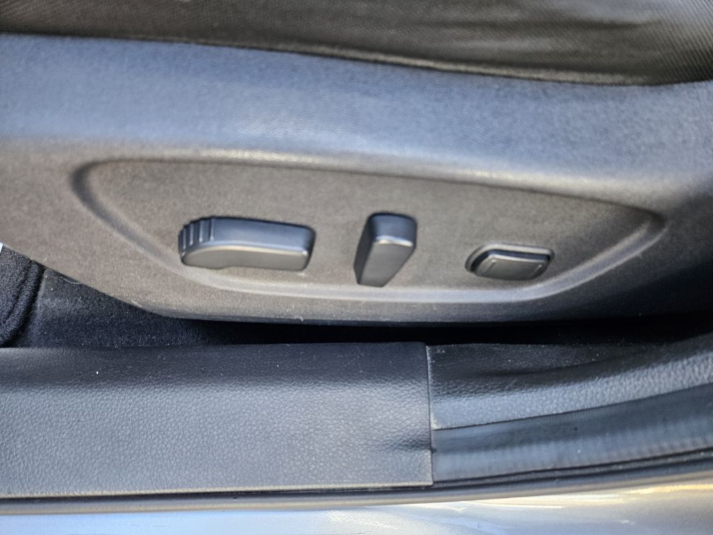 2020 Nissan Rogue SV - Photo 21