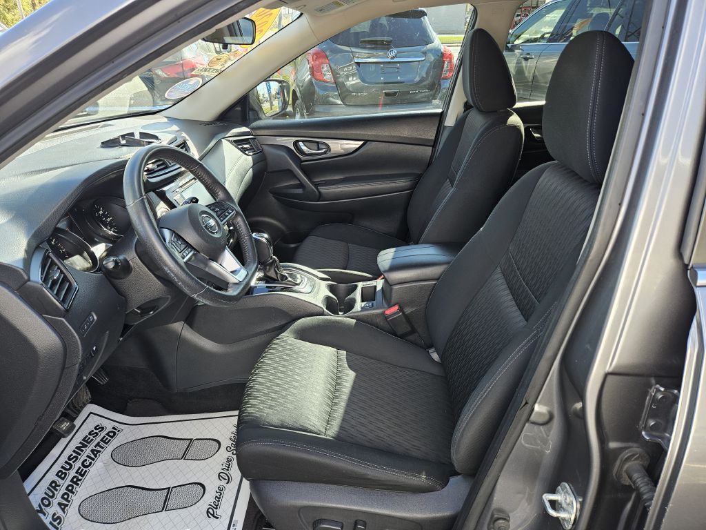 2020 Nissan Rogue SV - Photo 22