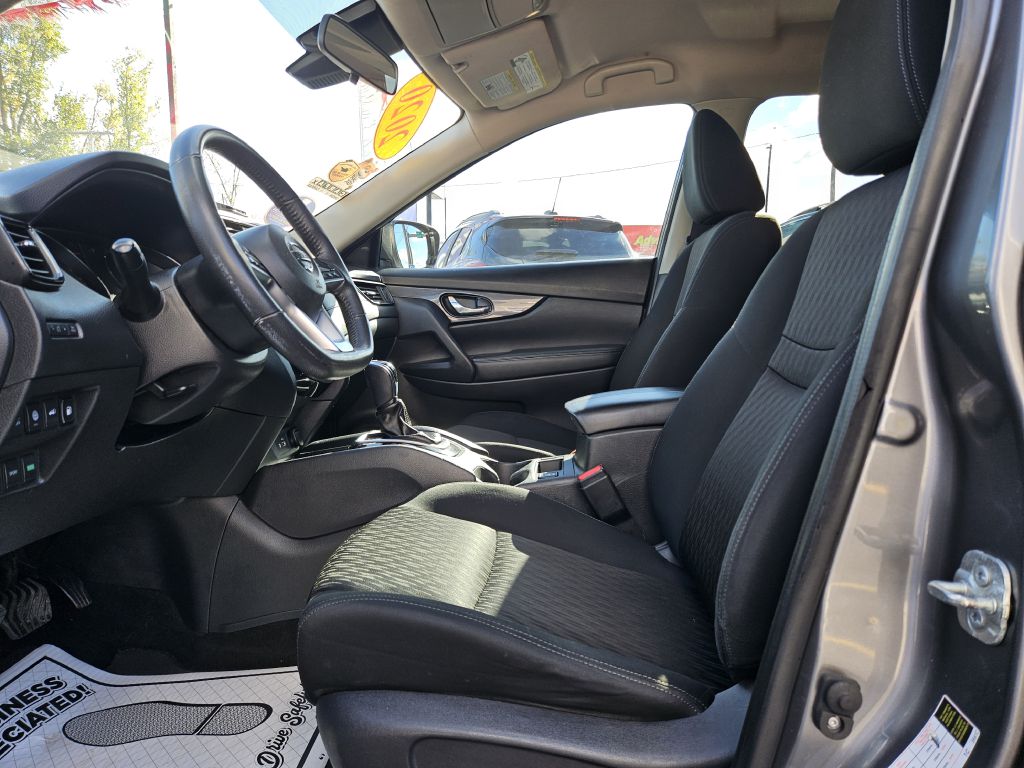 2020 Nissan Rogue SV - Photo 23