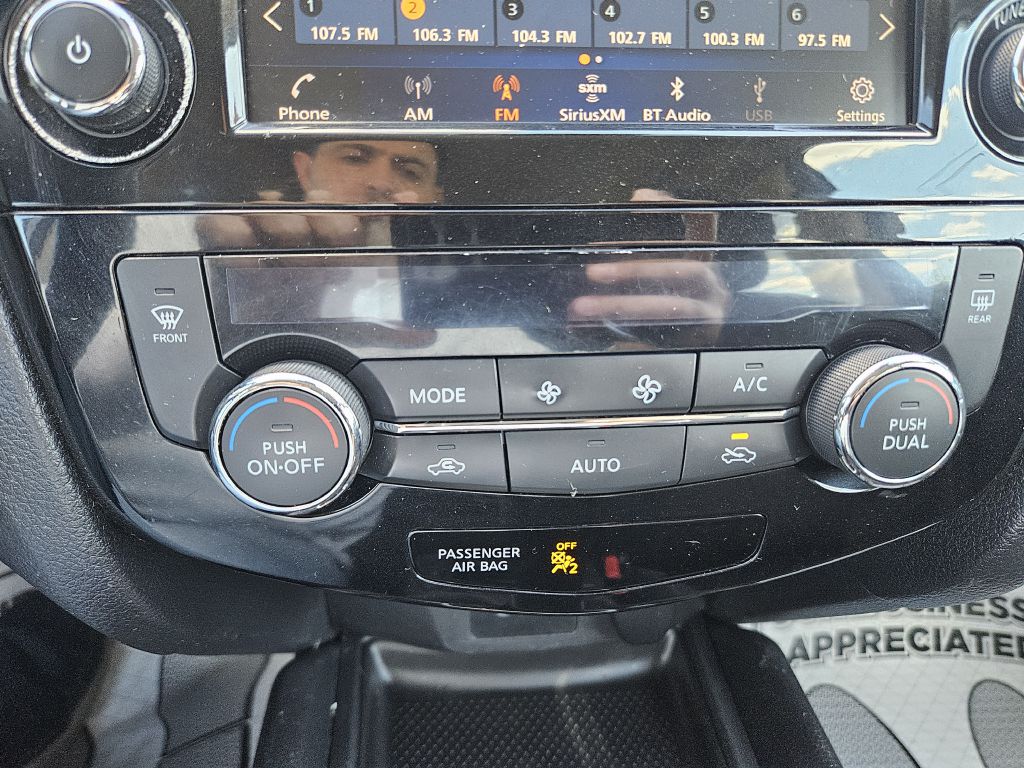 2020 Nissan Rogue SV - Photo 32