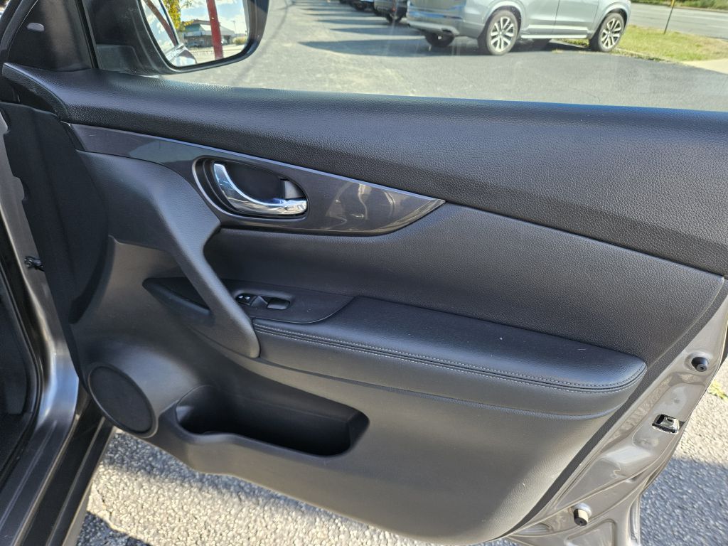 2020 Nissan Rogue SV - Photo 43