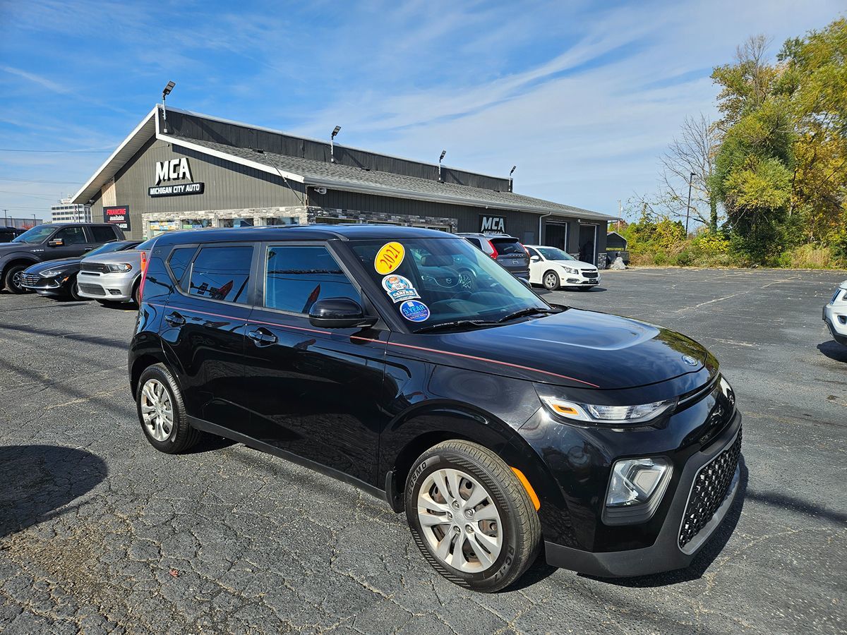 2021 Kia Soul LX - Photo 3
