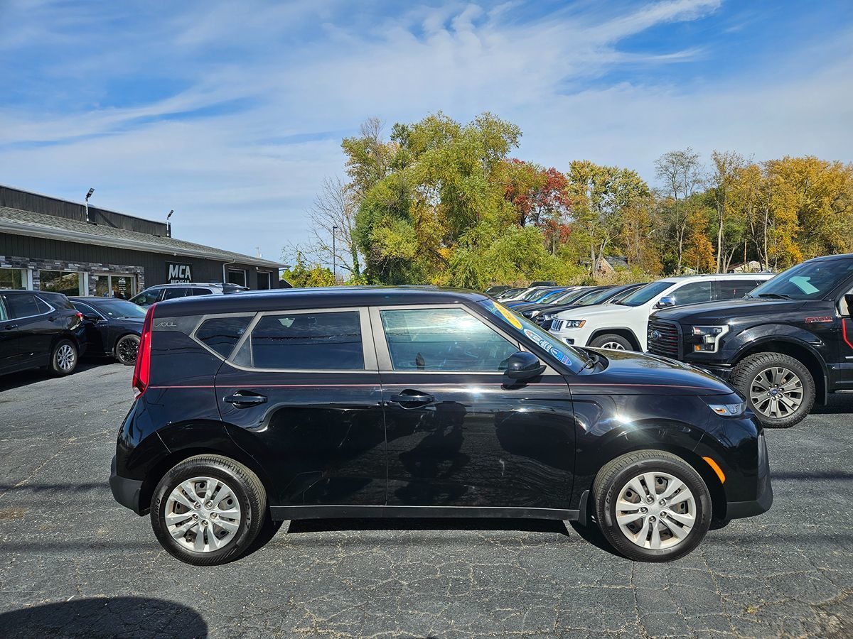 2021 Kia Soul LX - Photo 5