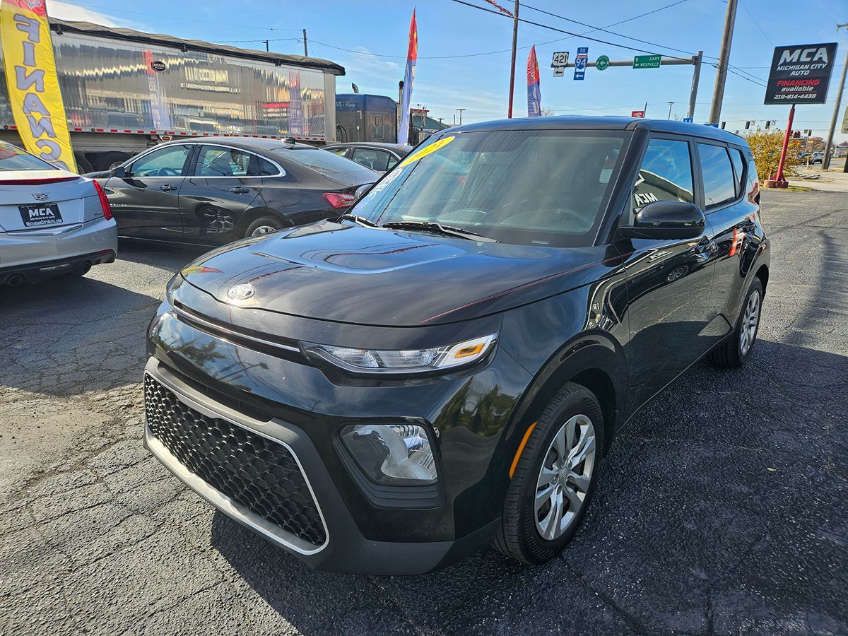 2021 Kia Soul LX - Photo 14