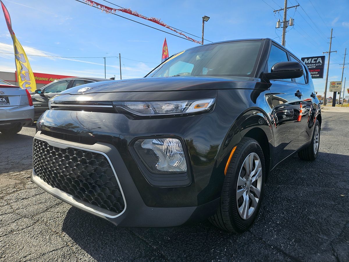 2021 Kia Soul LX - Photo 15