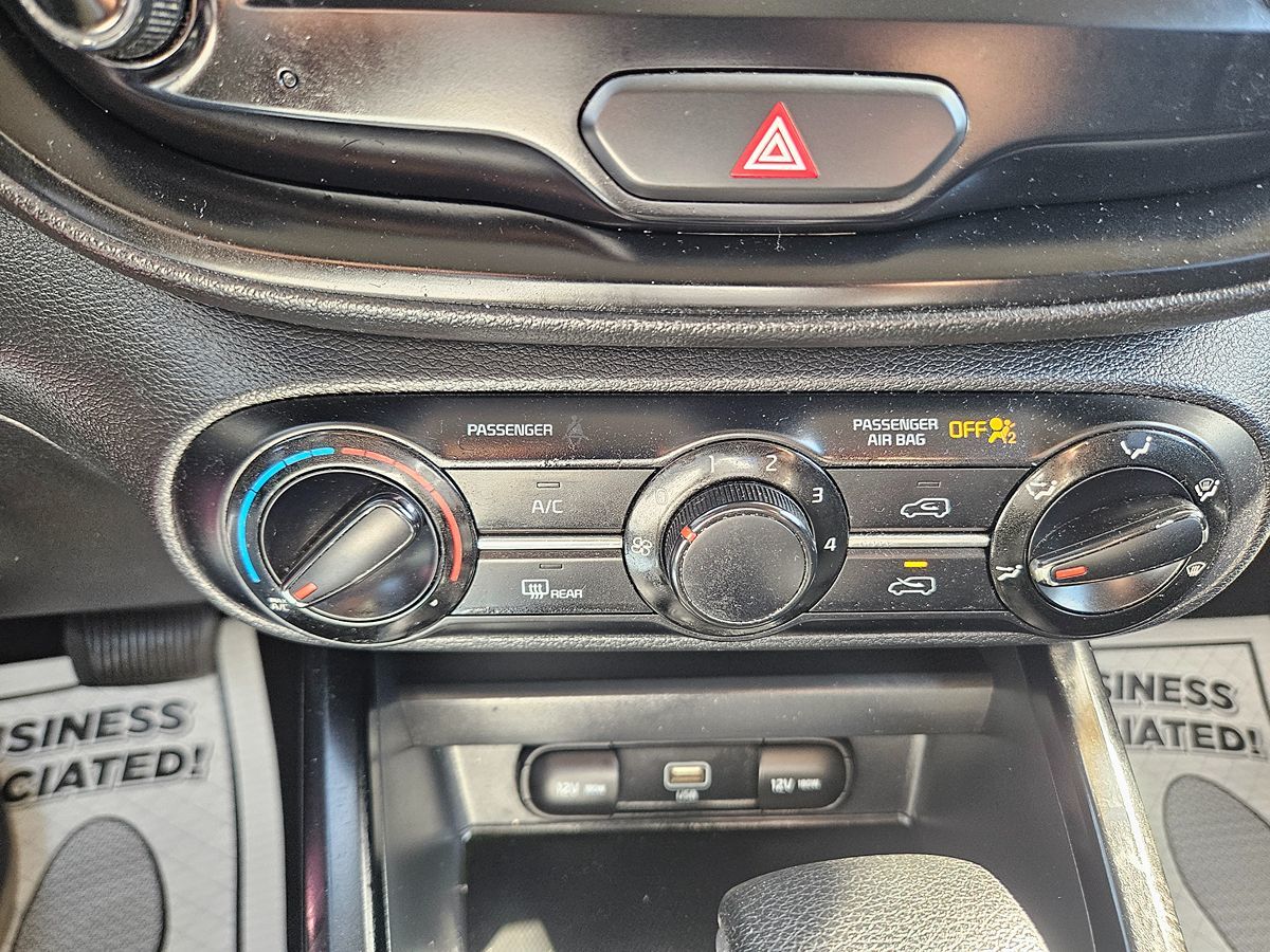 2021 Kia Soul LX - Photo 28