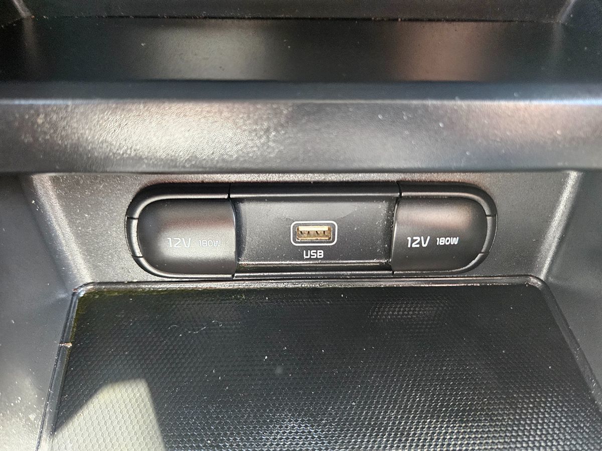 2021 Kia Soul LX - Photo 29