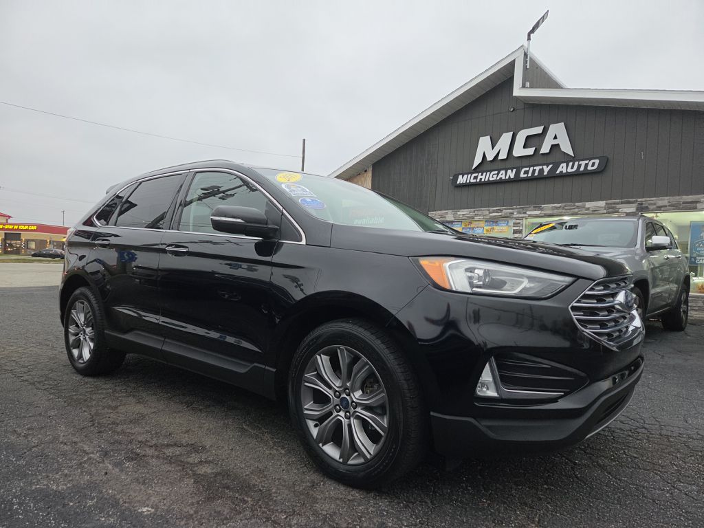 2019 Ford Edge Titanium photo 3
