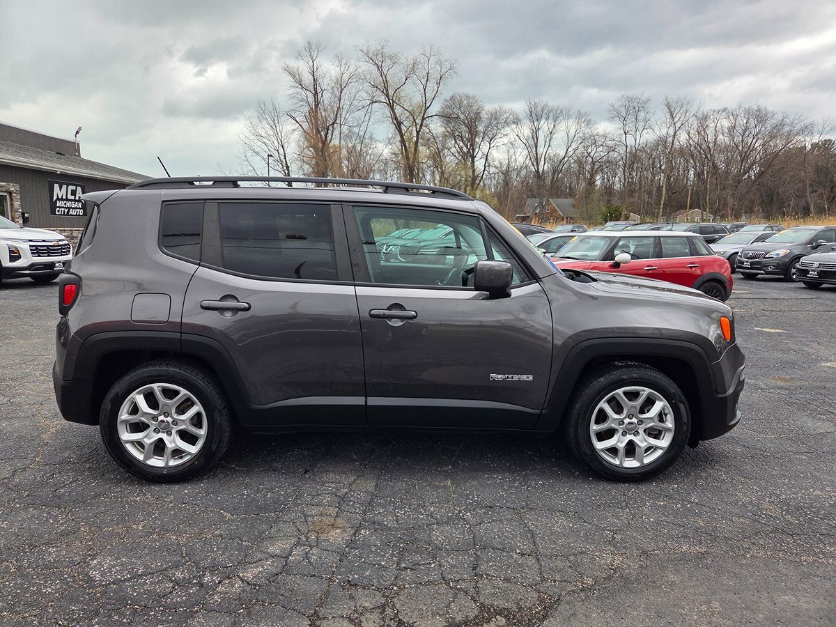 2017 Jeep Renegade Latitude - Photo 5