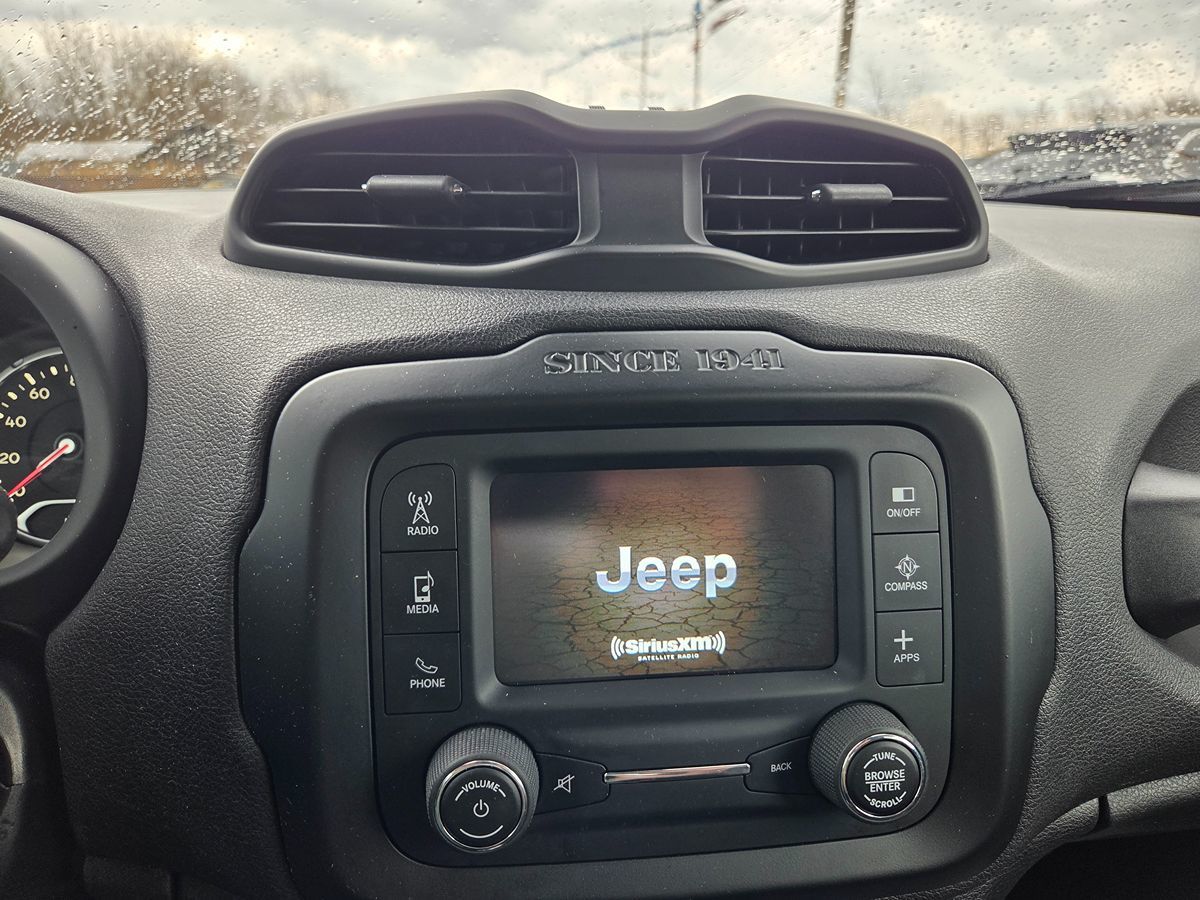 2017 Jeep Renegade Latitude - Photo 28