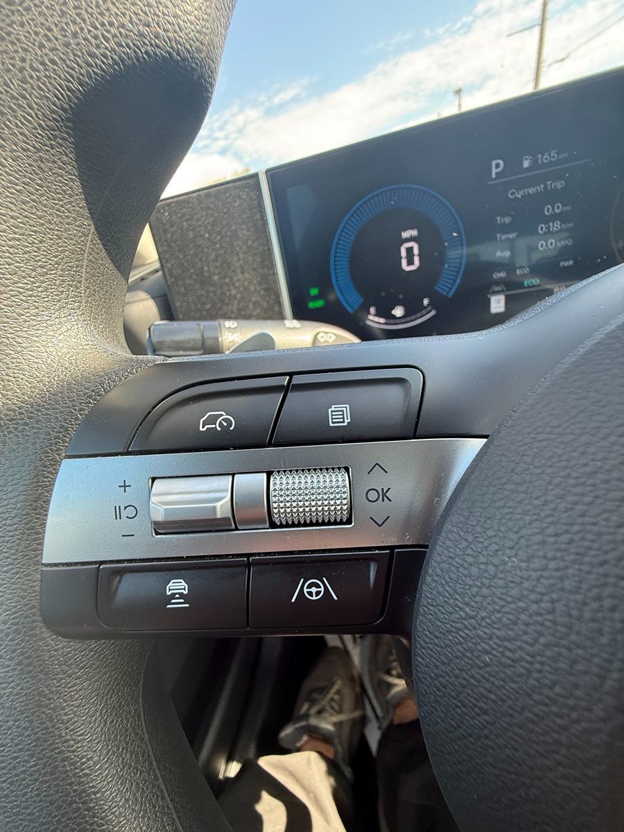 Photo 23 of this Hyundai Sonata Hybrid