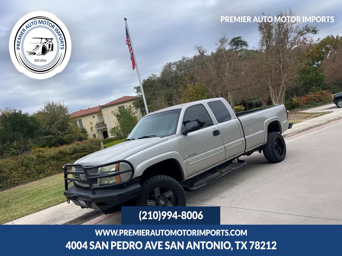 2004 Chevrolet Silverado 2500HD LS