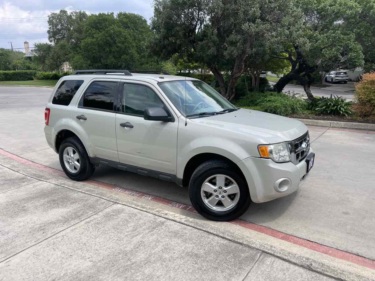 2009 Ford Escape XLT - Photo 3