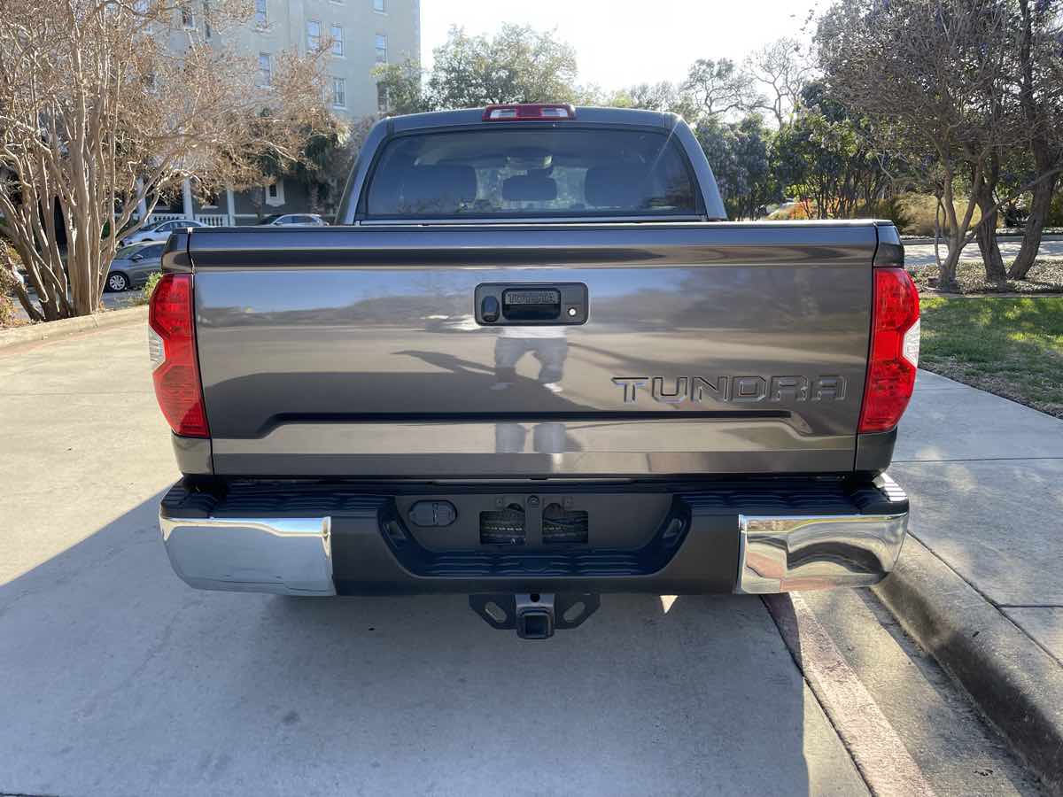 2019 Toyota Tundra SR5 - Photo 8