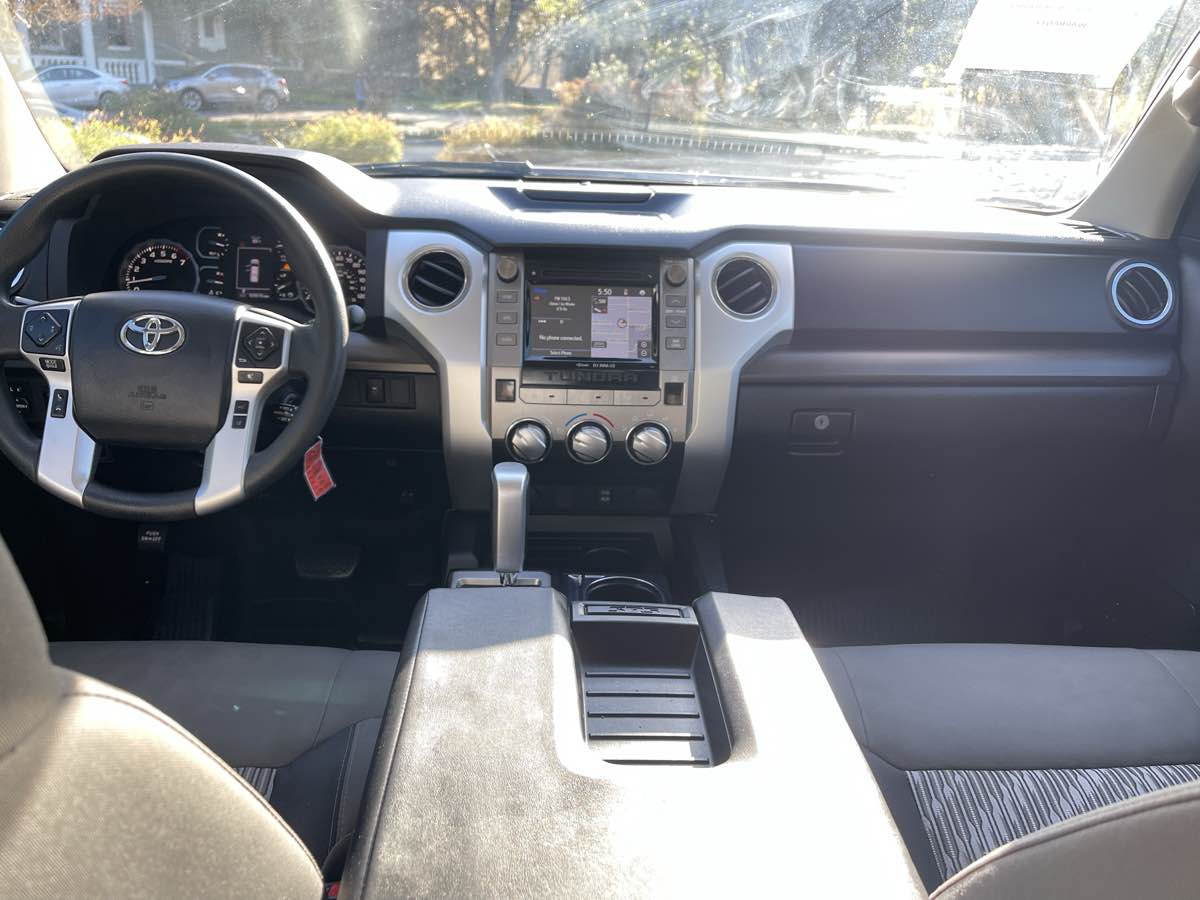 2019 Toyota Tundra SR5 - Photo 13