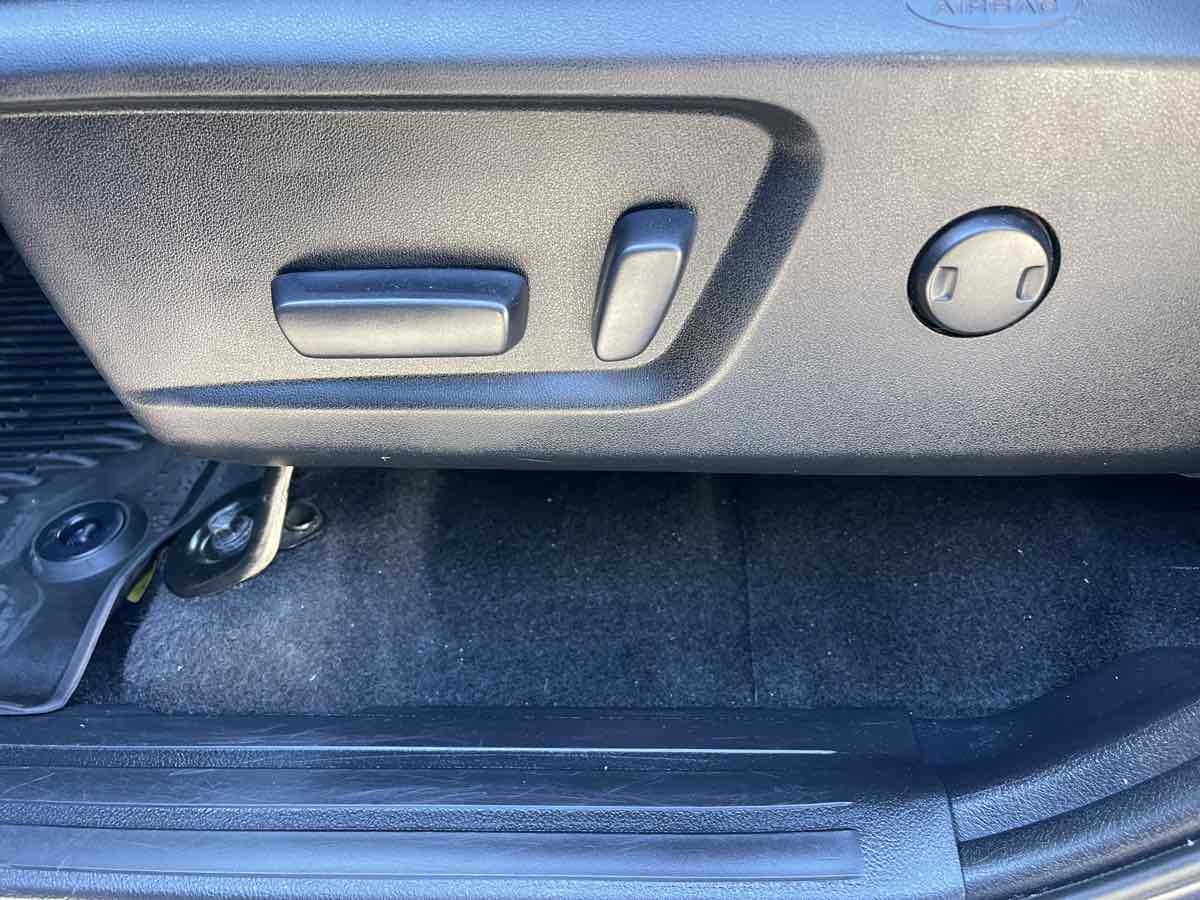 2019 Toyota Tundra SR5 - Photo 25