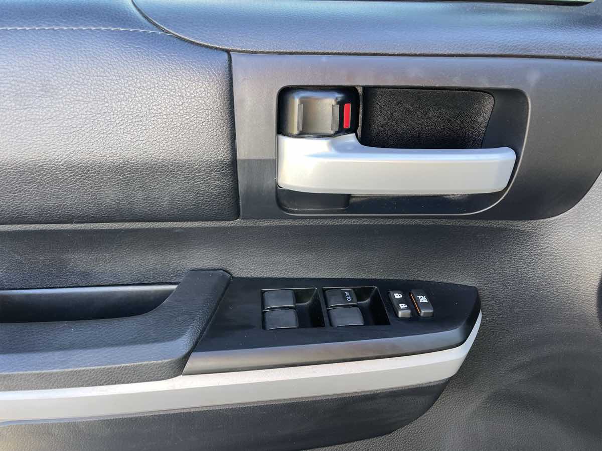 2019 Toyota Tundra SR5 - Photo 26