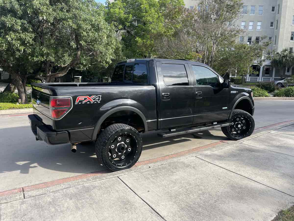2013 Ford F-150 FX4 - Photo 2