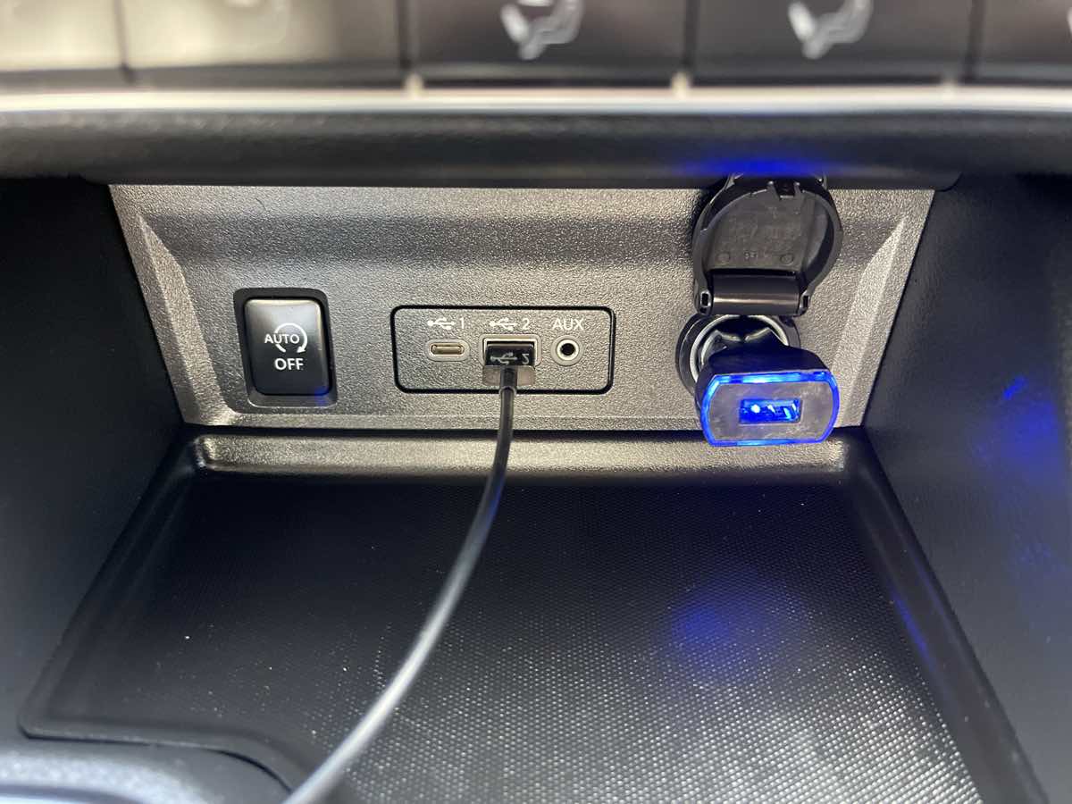 Photo 15 of this Nissan Sentra